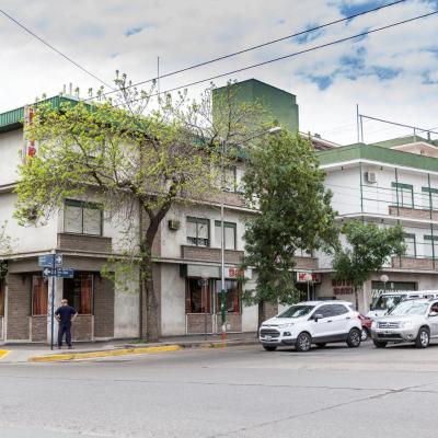 Bari (Acceso Este Lateral Norte 308 San José Guaymallen 5519 Mendoza)