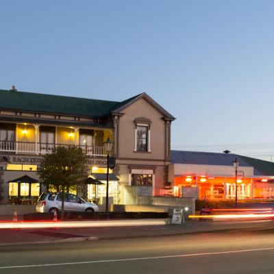 Racecourse Hotel and Motor Lodge (118 Racecourse Road 8042 Christchurch)