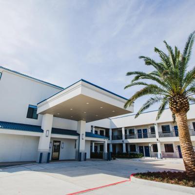 Palace Inn Blue US-59 & Gessner (8200 Southwest Freeway TX 77074 Houston)