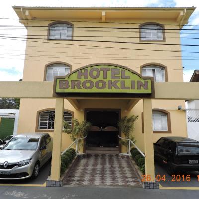 Hotel Brooklin (2512 Avenida Vereador Jose Diniz 04604-004 São Paulo)